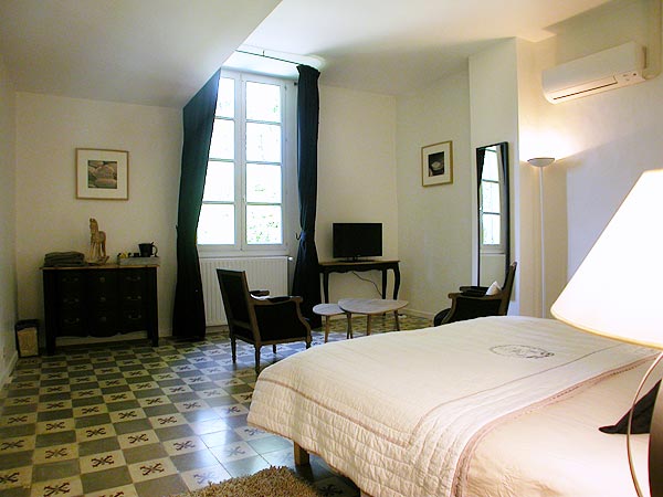 Suite Chapel