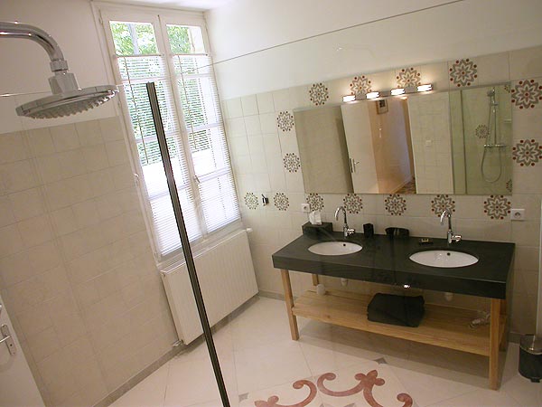 Suite Chapel